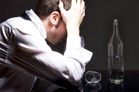 Nghiện rượu bia thường gây ra yếu sinh lý thể Thấp nhiệt