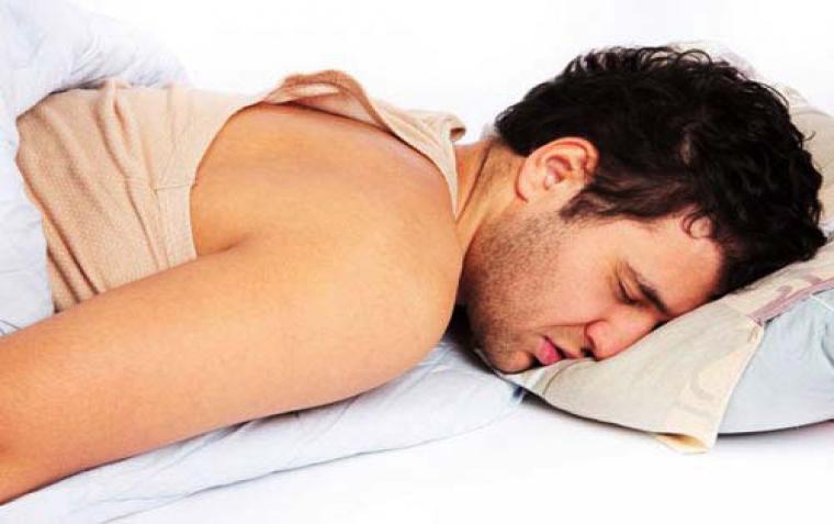 Đau nhức khi quan hệ có thể là biểu hiện yếu sinh lý ở nam giới