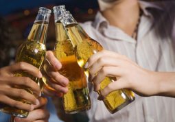 Hạn chế bia rượu để hỗ trợ đánh bay rối loạn cương dương