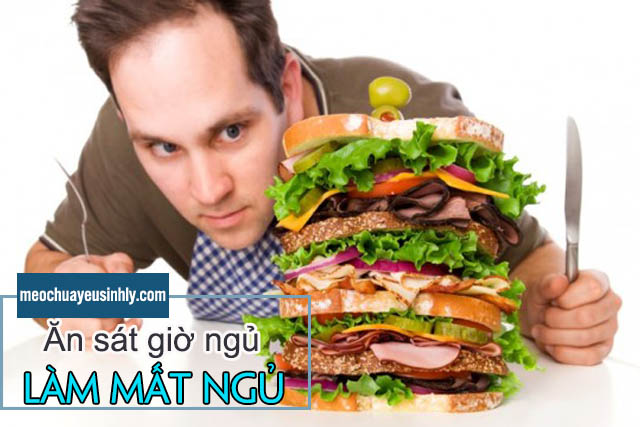 Tránh ăn trước khi ngủ giúp khắc phục việc thức khuya để giảm yếu sinh lý